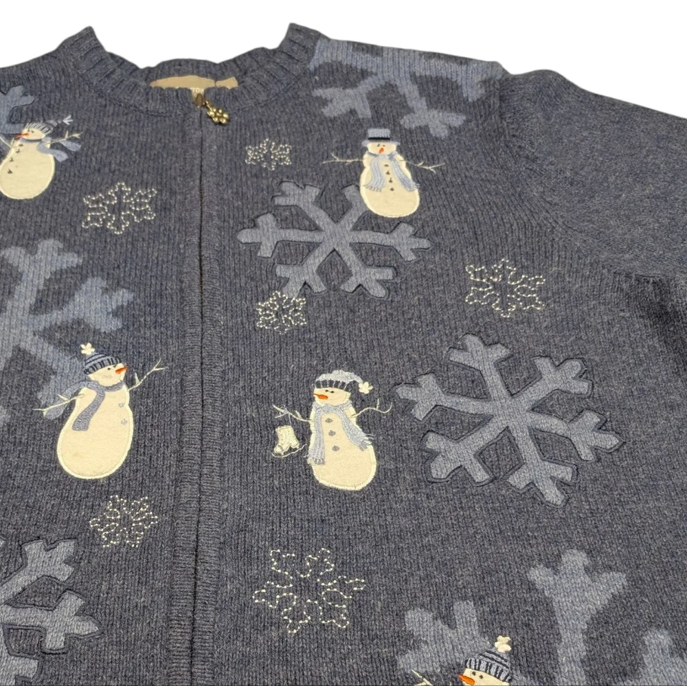 Croft & Barrow Embroidered Winter Snowmen & Snowflakes Zip Sweater Jacket. XL